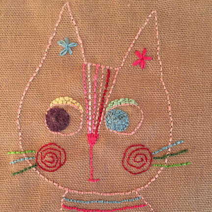 刺繍の猫が個性的「にゃんポーチ」 | ワサコ日和